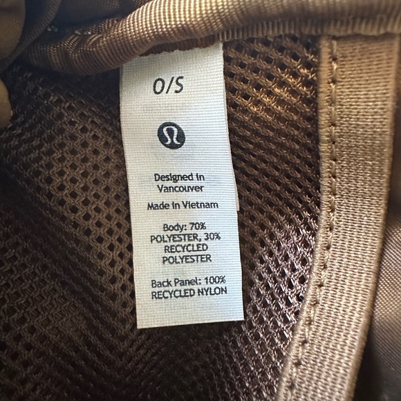 Lululemon Everywhere Belt Bag 1L Fleece
Burnt Caramel Brown. Great condition - Picture 7 of 7